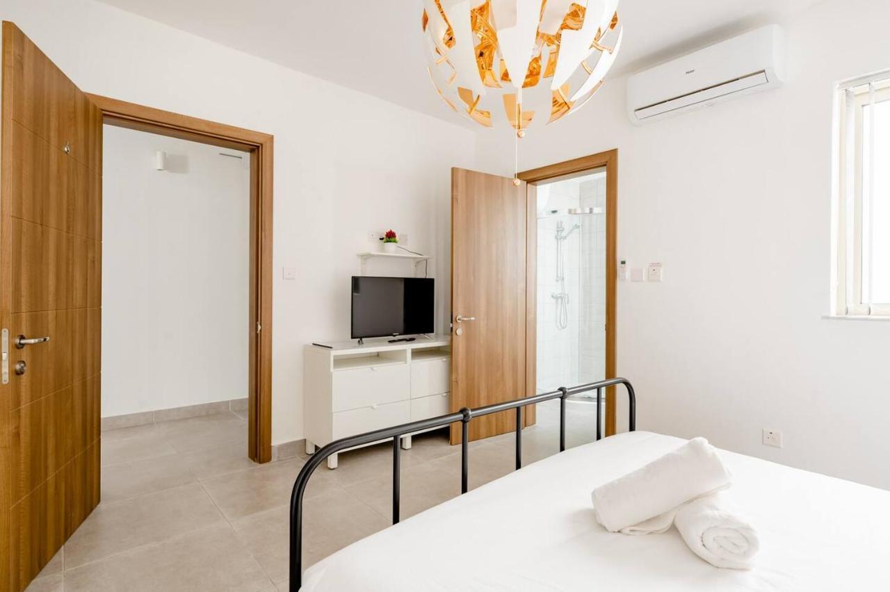 Casa Leon Malta Otel Saint Julian's Dış mekan fotoğraf