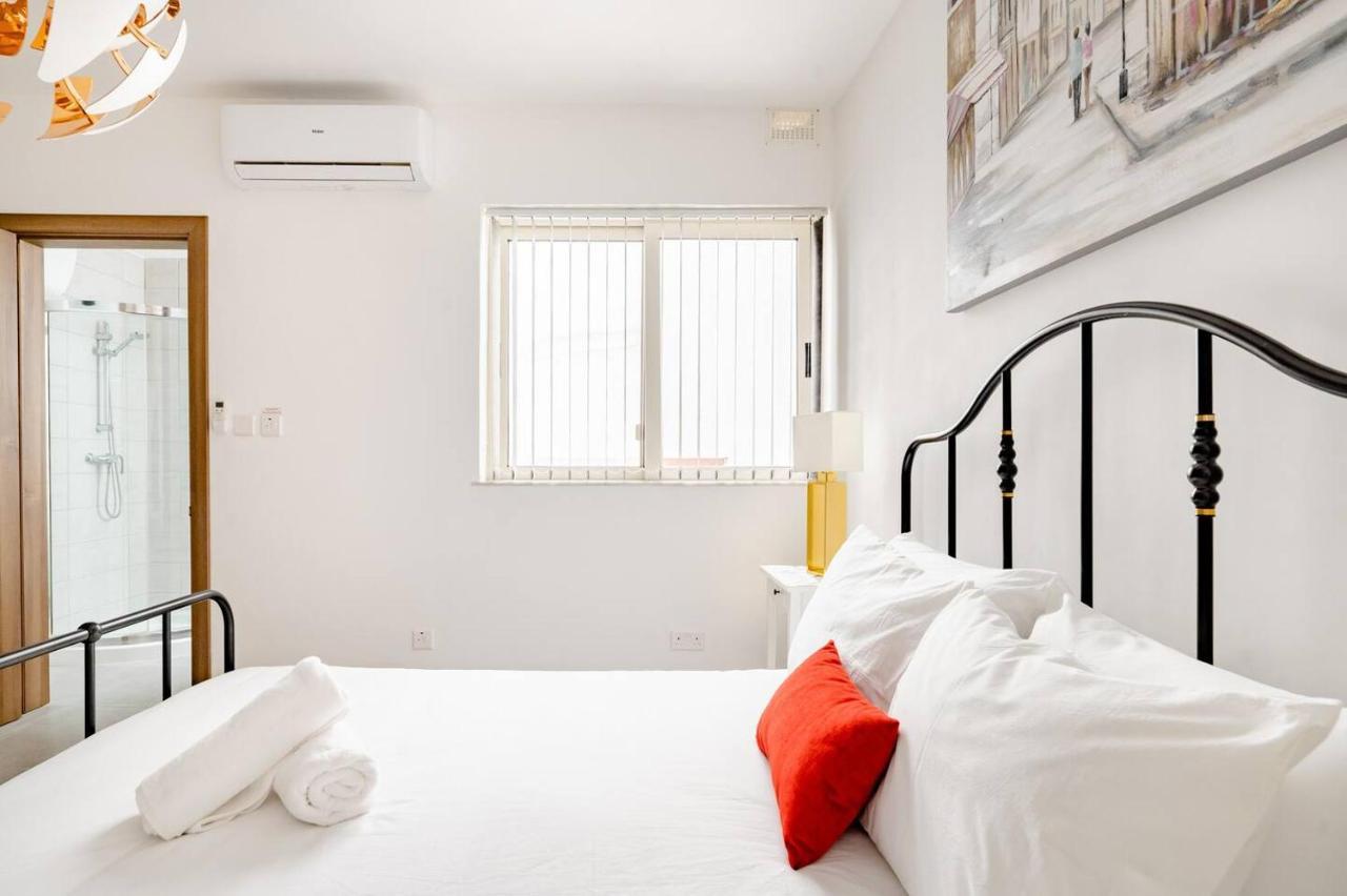 Casa Leon Malta Otel Saint Julian's Dış mekan fotoğraf