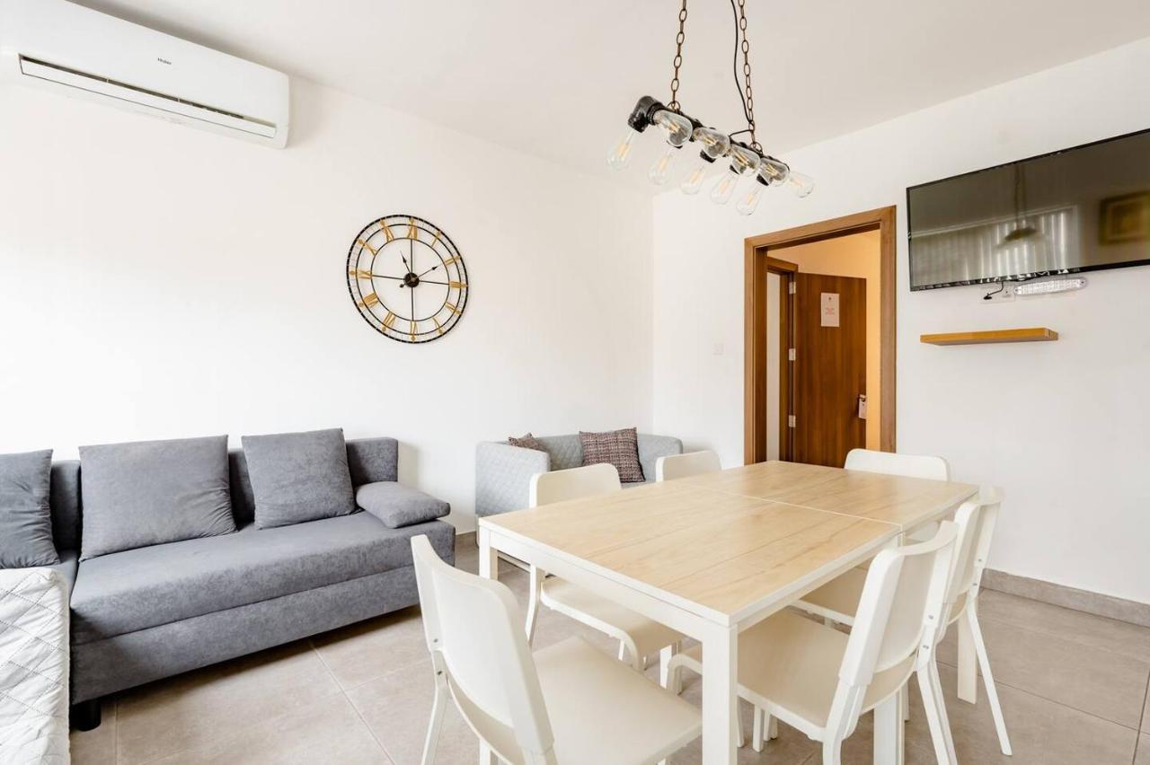 Casa Leon Malta Otel Saint Julian's Dış mekan fotoğraf